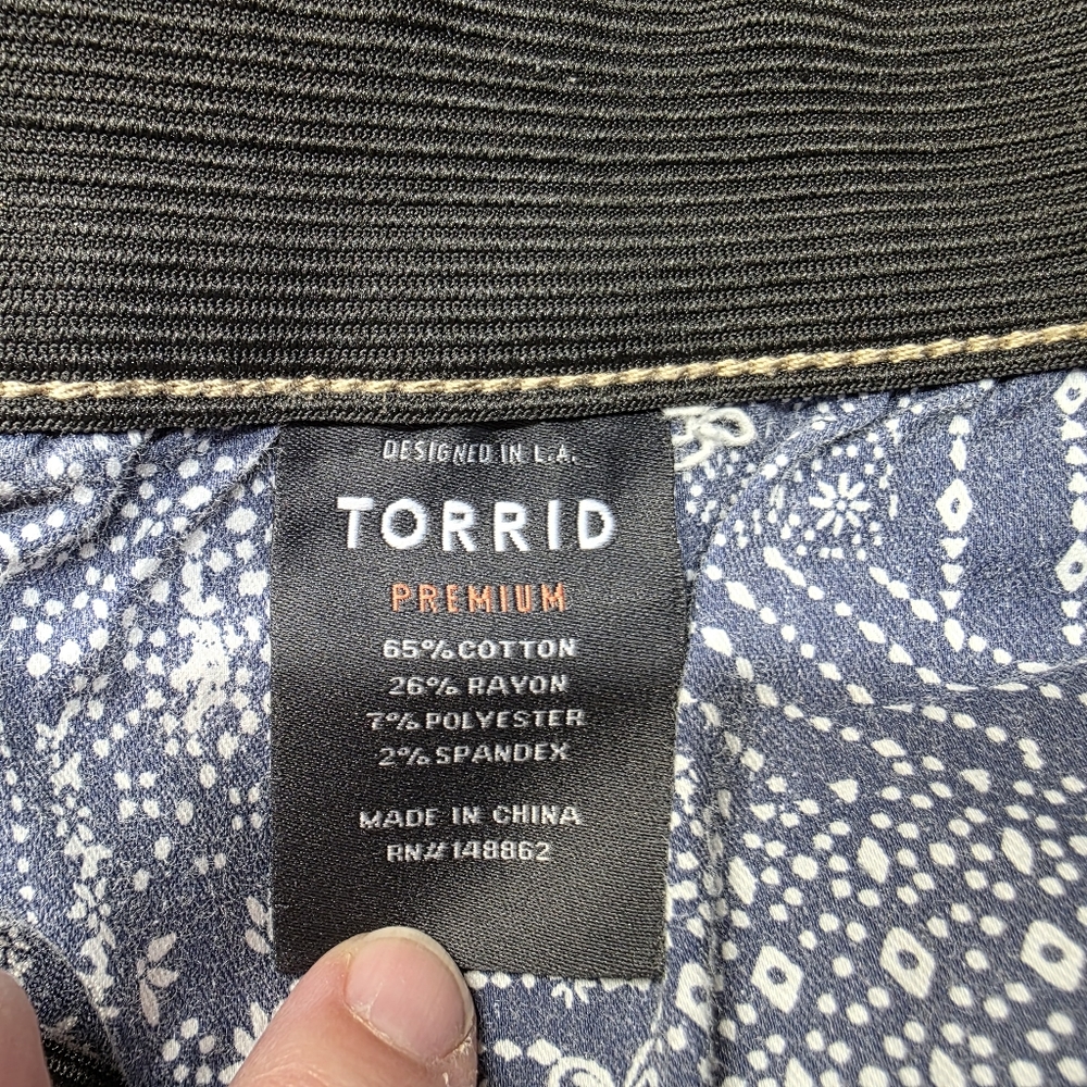 Torrid Sky High Skinny Premium Dark Denim Plus Size 30XTall - Picture 8 of 10